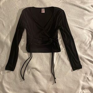 Has only been worn ONCE!